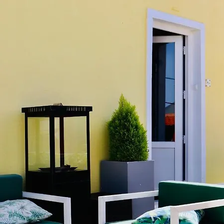 King Хостел Trafaria